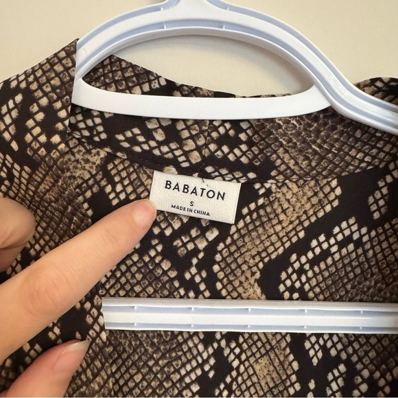 Aritzia Babaton Ambrose Snakeskin Print Bodysuit - Women’s Small NWT - Picture 9 of 14